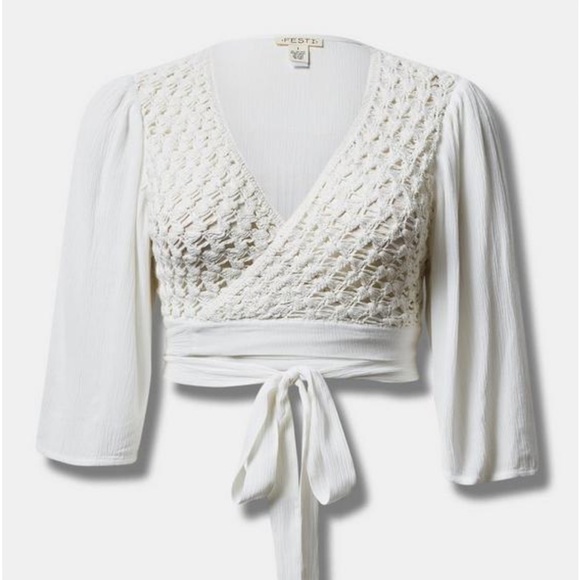 Torrid Crocheted Cropped Cardigan - Picture 4 of 10